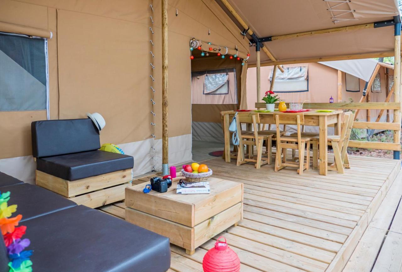 Vacanceselect Premium Lodge Polari Rovigno Esterno foto